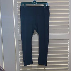 Women’s Cropped Leggings